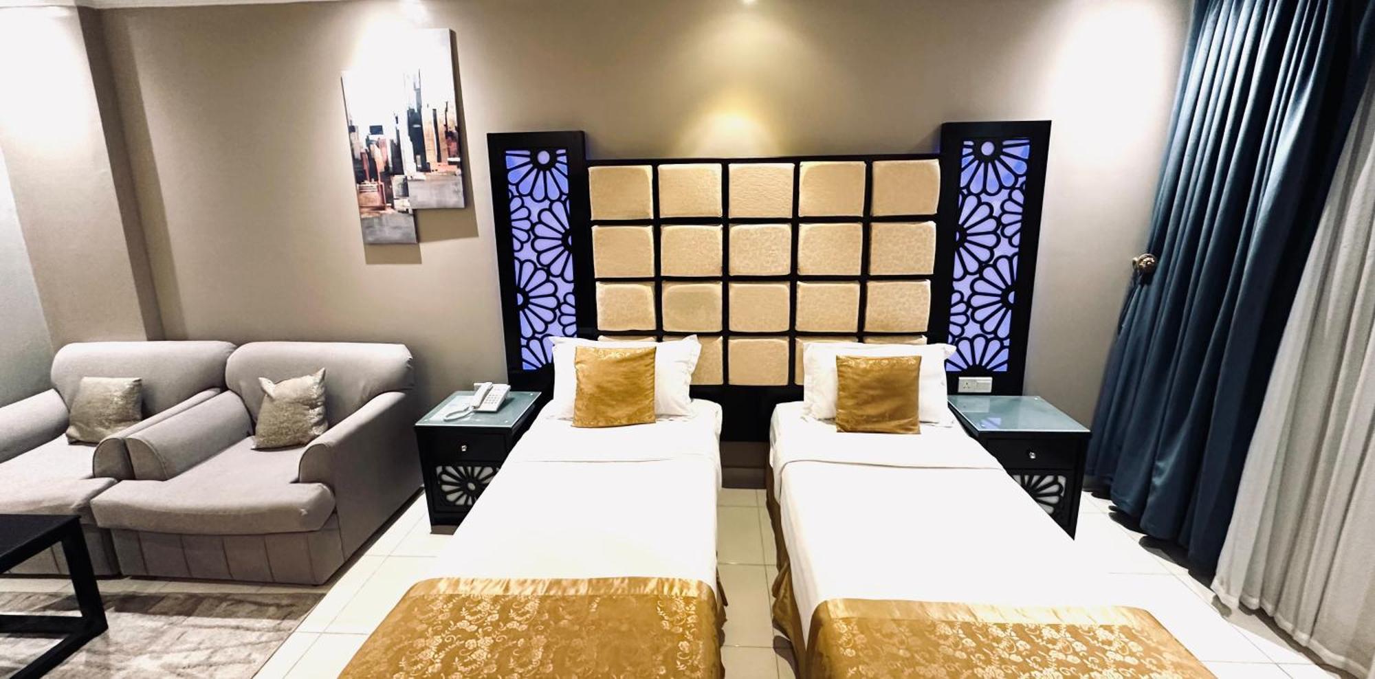 Al Lord Hotel Abu Qa'ar 外观 照片