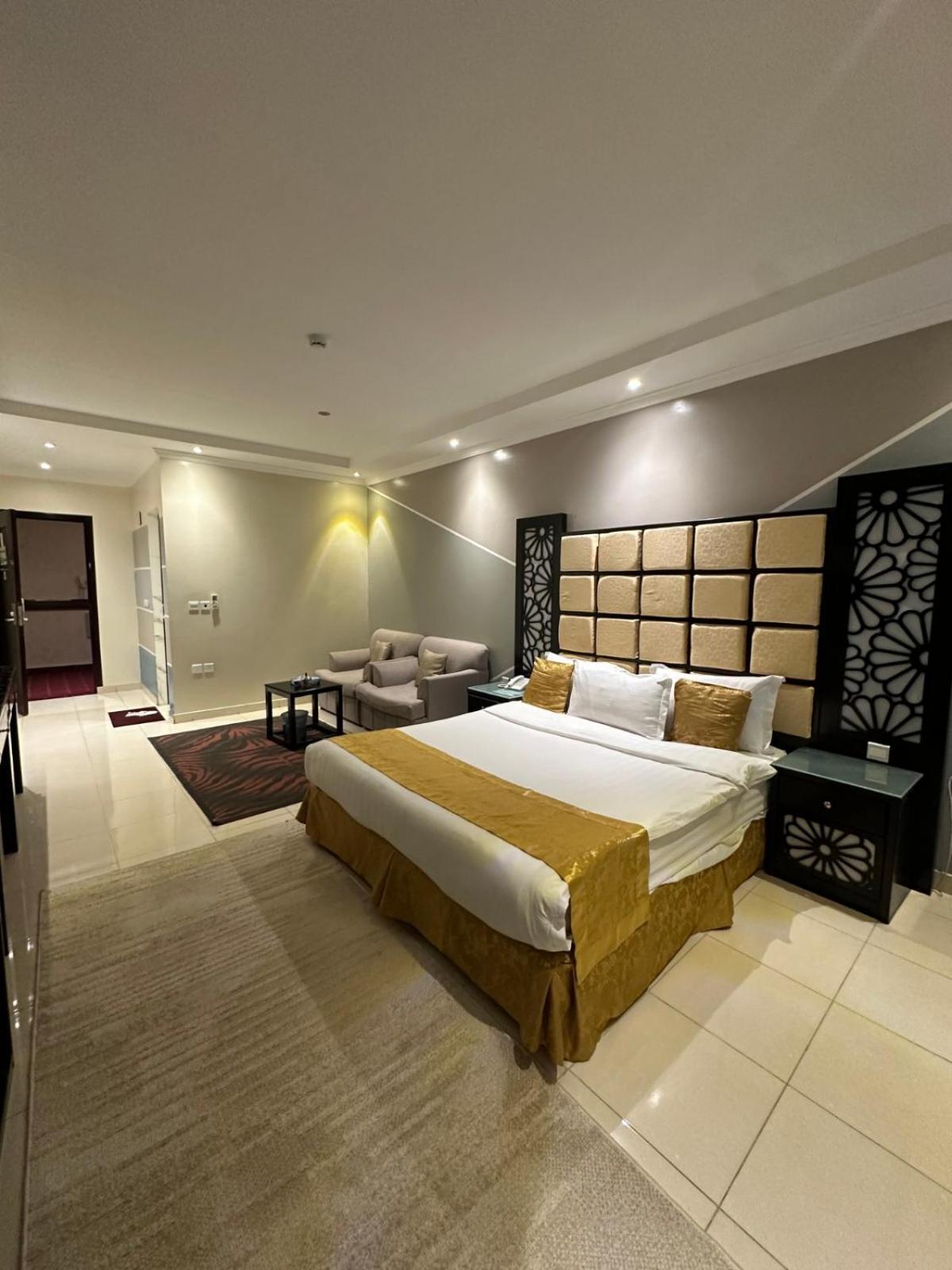 Al Lord Hotel Abu Qa'ar 外观 照片